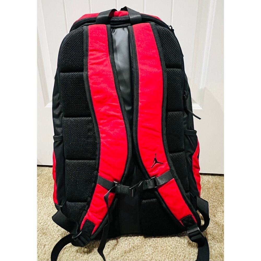 NWT❤️Jordan Large Backpack - Picture 9 of 12